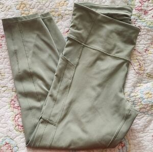 Athleta Ultimate Stash II 7/8 Legging, Size L